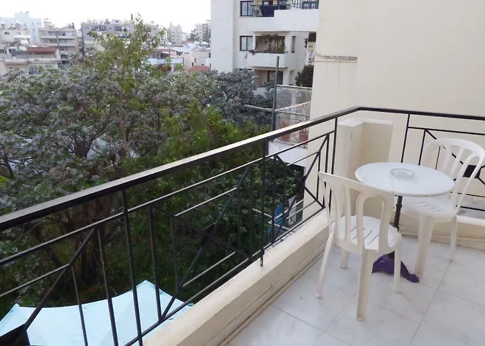 Kimonos Gæstehus Larnaca