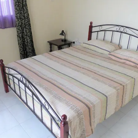 Kimonos Guest house Larnaca